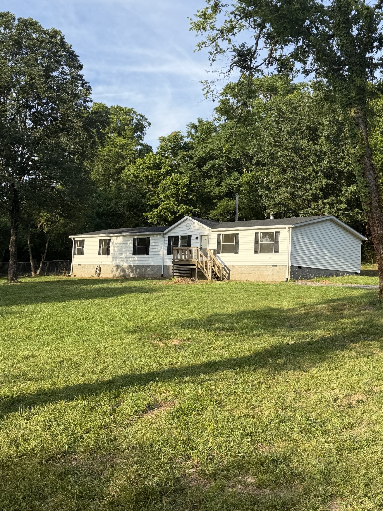 21 Vantrease Road Brush Creek, TN 38547 - Photo 3 of 5 a house view with a outdoor space