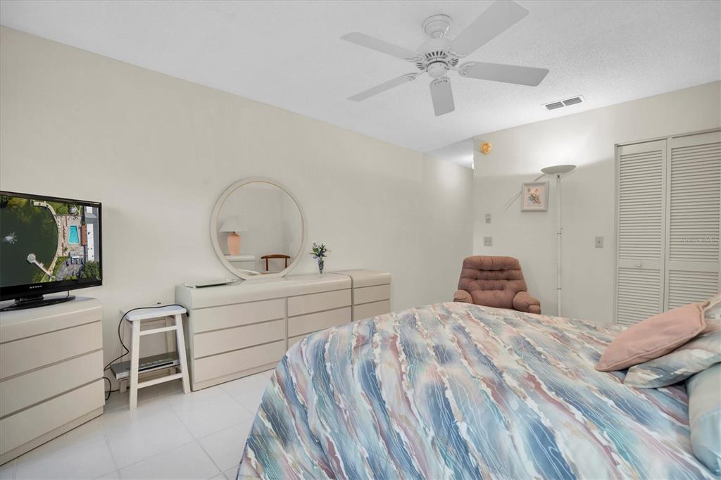 11030 Linkside Drive, Unit 11030 Port Richey, FL 34668 - Photo 17 of 40