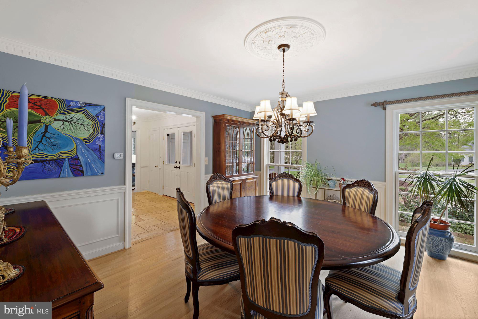 10707 Lockland Road Potomac, MD 20854 - Photo 14 of 77