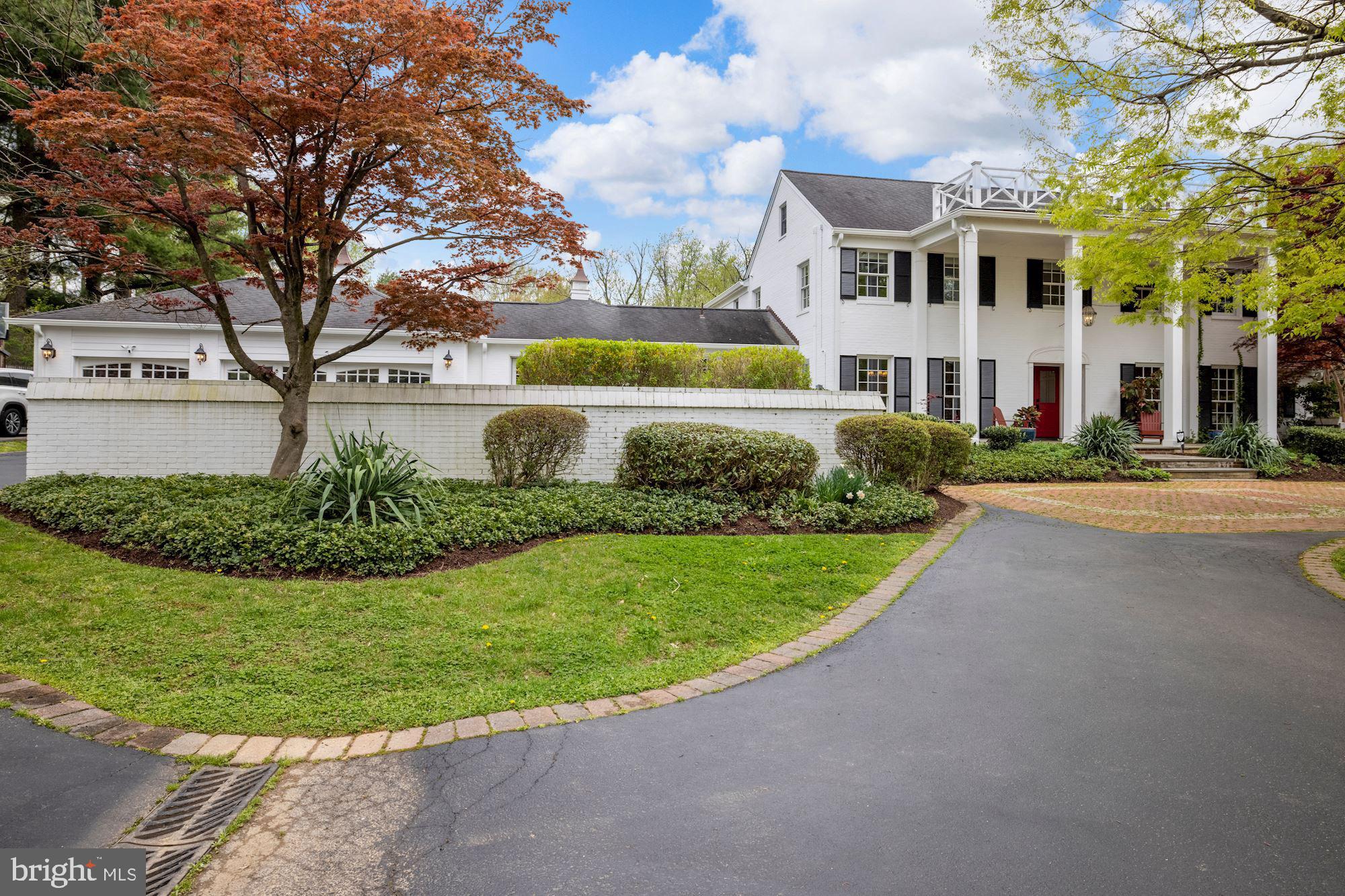 10707 Lockland Road Potomac, MD 20854 - Photo 4 of 77