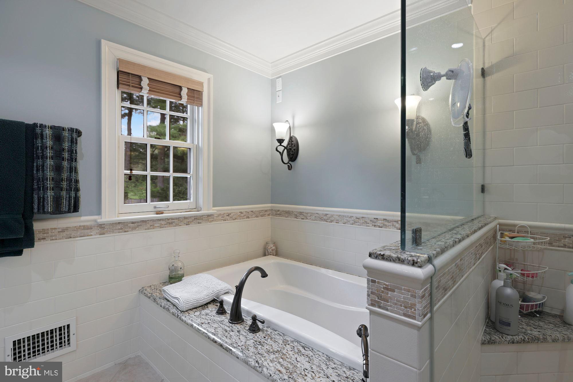 10707 Lockland Road Potomac, MD 20854 - Photo 40 of 77