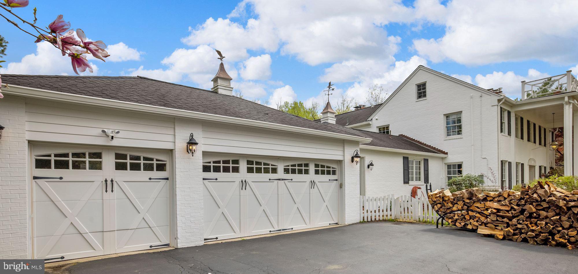 10707 Lockland Road Potomac, MD 20854 - Photo 5 of 77