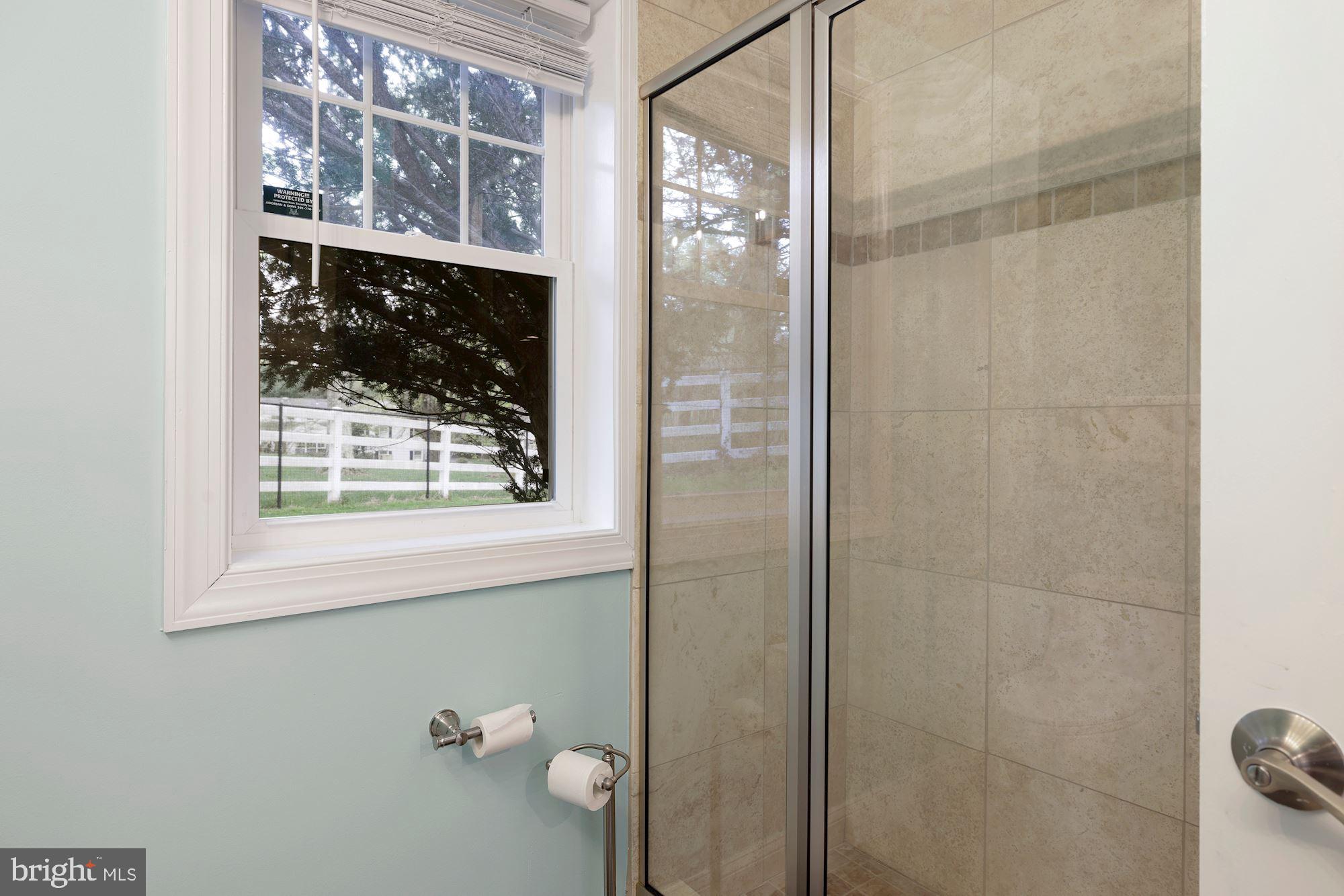 10707 Lockland Road Potomac, MD 20854 - Photo 74 of 77