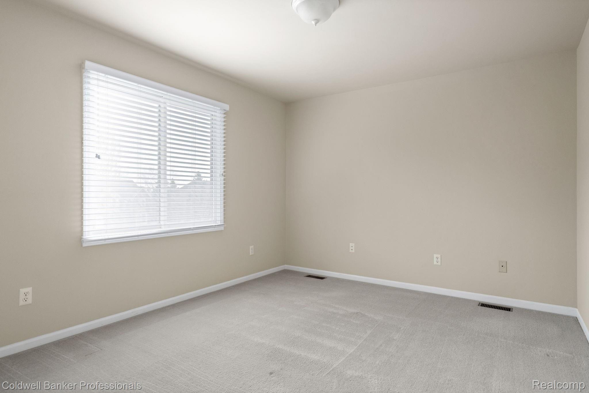 1307 Tulberry Circle Rochester, MI 48306 - Photo 29 of 40 Bedroom 2