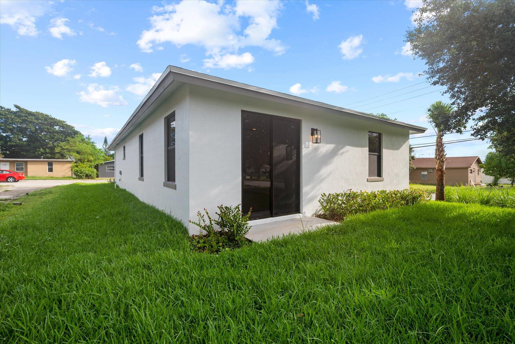 1101 West 33rd Street Riviera Beach, FL 33404 - Photo 22 of 24 23-DSC_9623