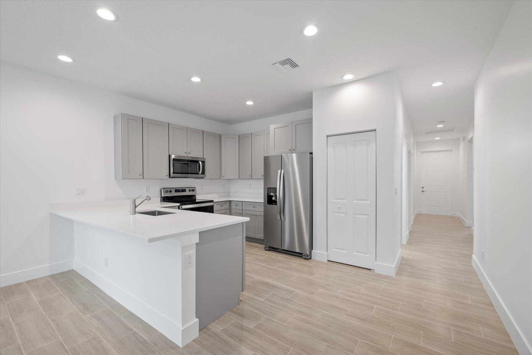 1101 West 33rd Street Riviera Beach, FL 33404 - Photo 8 of 24 09-DSC_9577