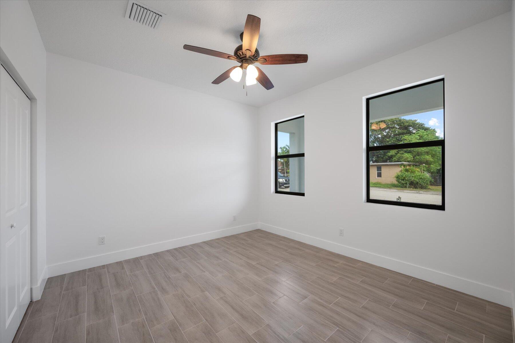 1101 West 33rd Street Riviera Beach, FL 33404 - Photo 10 of 24 11-DSC_9482