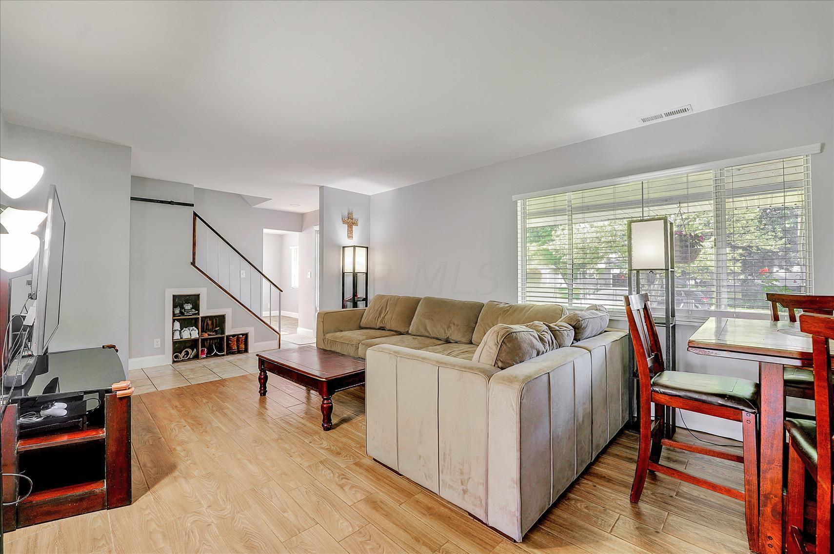 859 Grenada Road Columbus, OH 43207 - Photo 6 of 47 Gallery Image 6