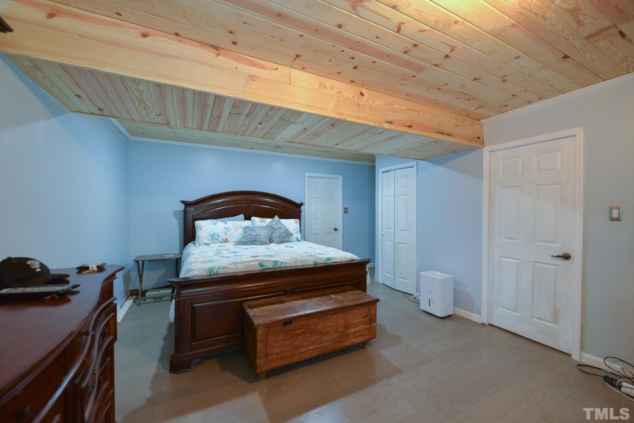 2213 Sanderford Road Raleigh, NC 27610 - Photo 16 of 29