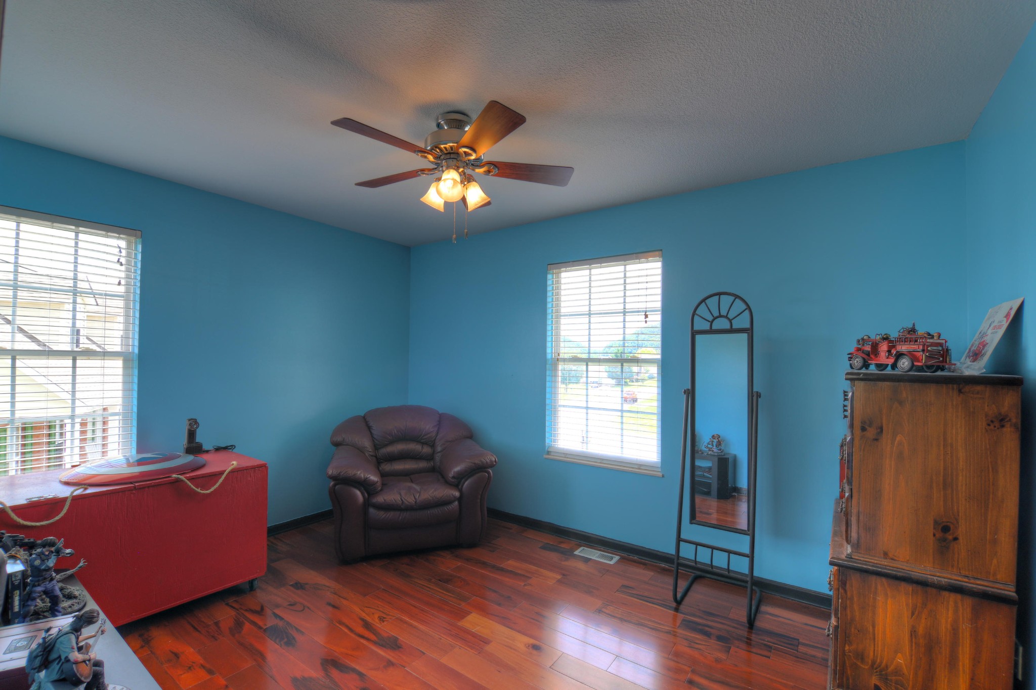 7332 Fort Apache Road Corryton, TN 37721 - Photo 11 of 13 a living room with furniture and a window