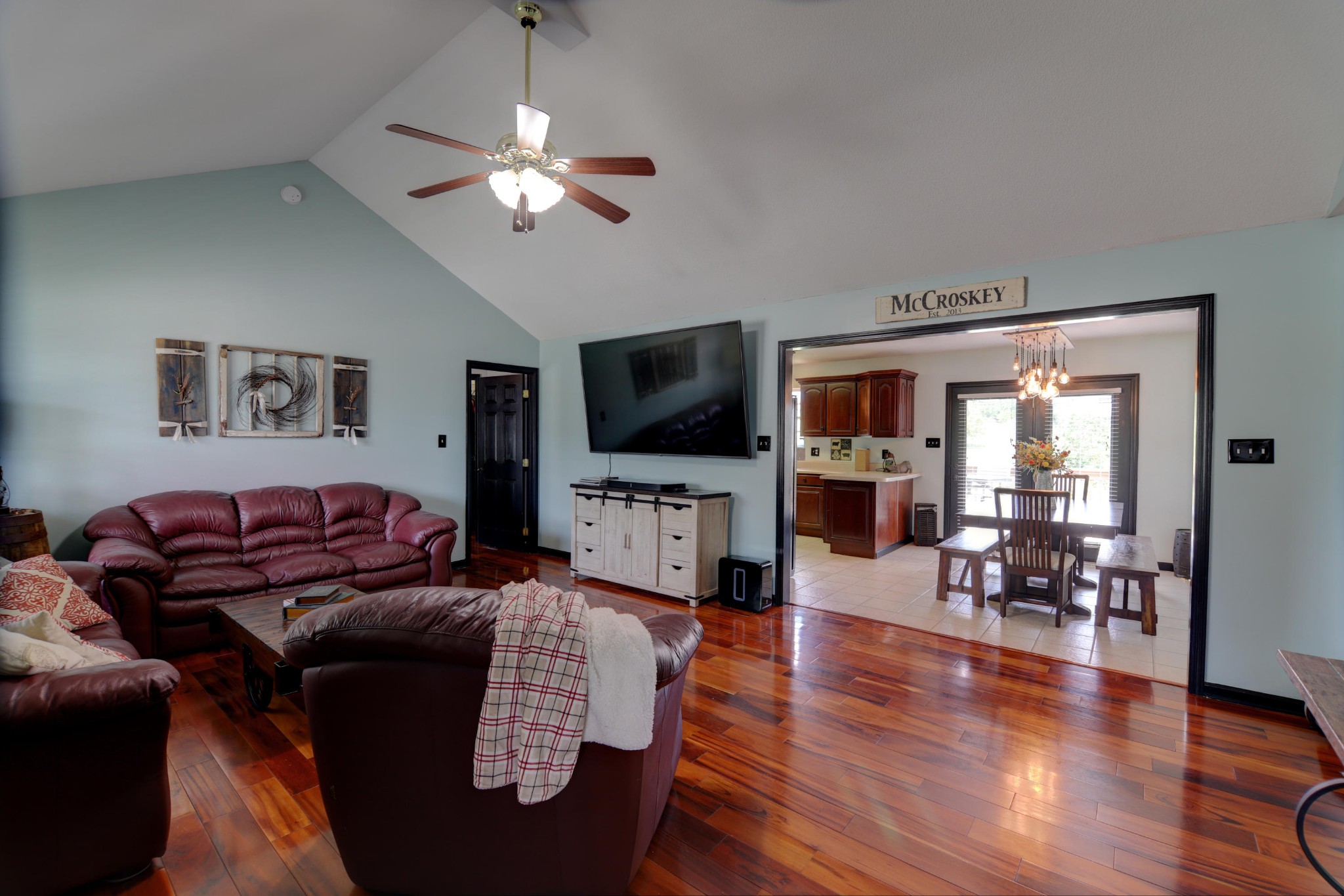 7332 Fort Apache Road Corryton, TN 37721 - Photo 3 of 13 a living room with furniture and a flat screen tv