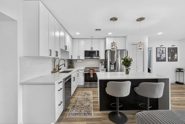 $640,000 | 701 37th Street, West Palm Beach, FL 33407