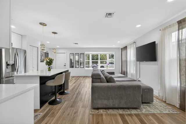 $640,000 | 701 37th Street, West Palm Beach, FL 33407