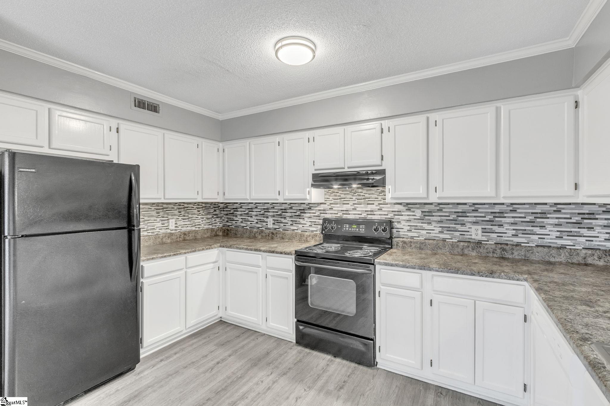 805 Stallings Road, Unit 202 Taylors, SC 29687 - Photo 11 of 32 Gallery Image 11