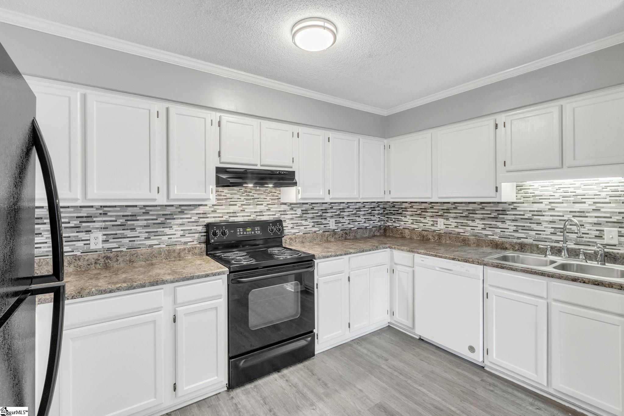 805 Stallings Road, Unit 202 Taylors, SC 29687 - Photo 12 of 32 Gallery Image 12