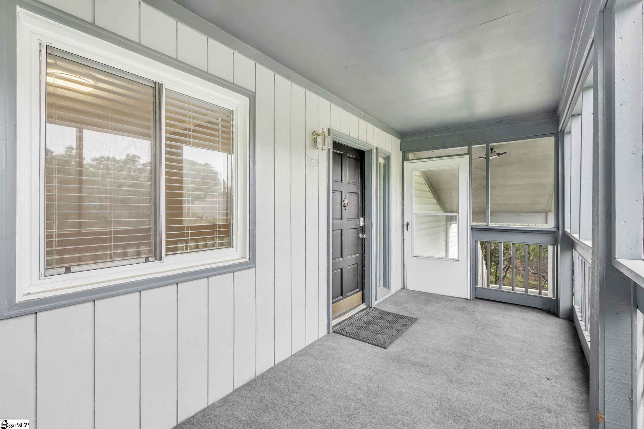 805 Stallings Road, Unit 202 Taylors, SC 29687 - Photo 4 of 32 Gallery Image 4