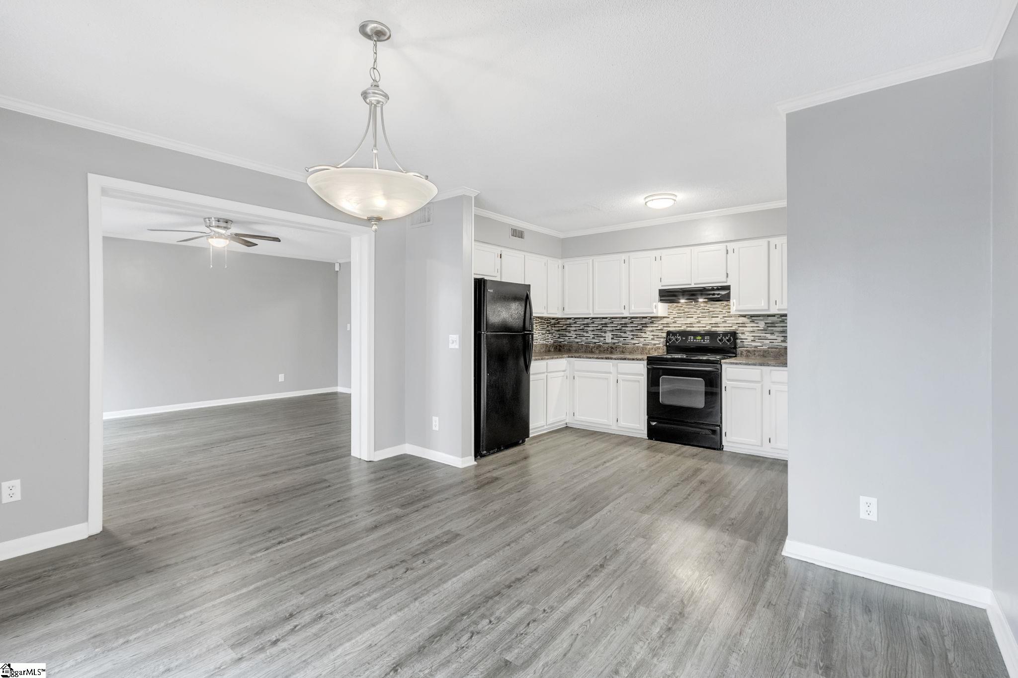 805 Stallings Road, Unit 202 Taylors, SC 29687 - Photo 10 of 32 Gallery Image 10