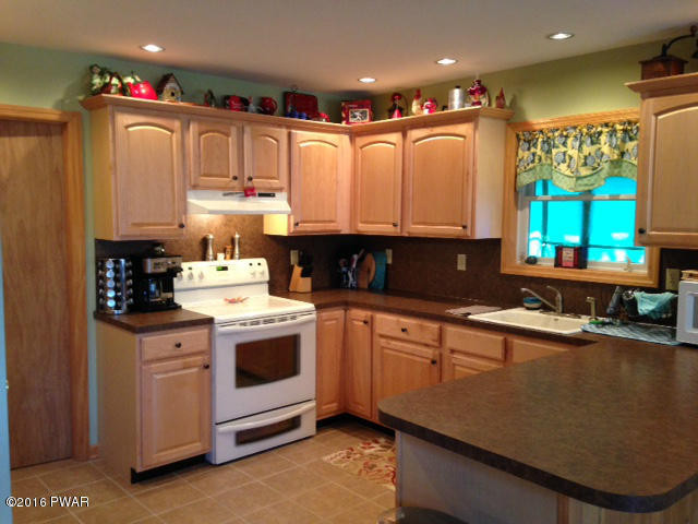 1043 Boat House Road Lake Ariel, PA 18436 - Photo 16 of 52