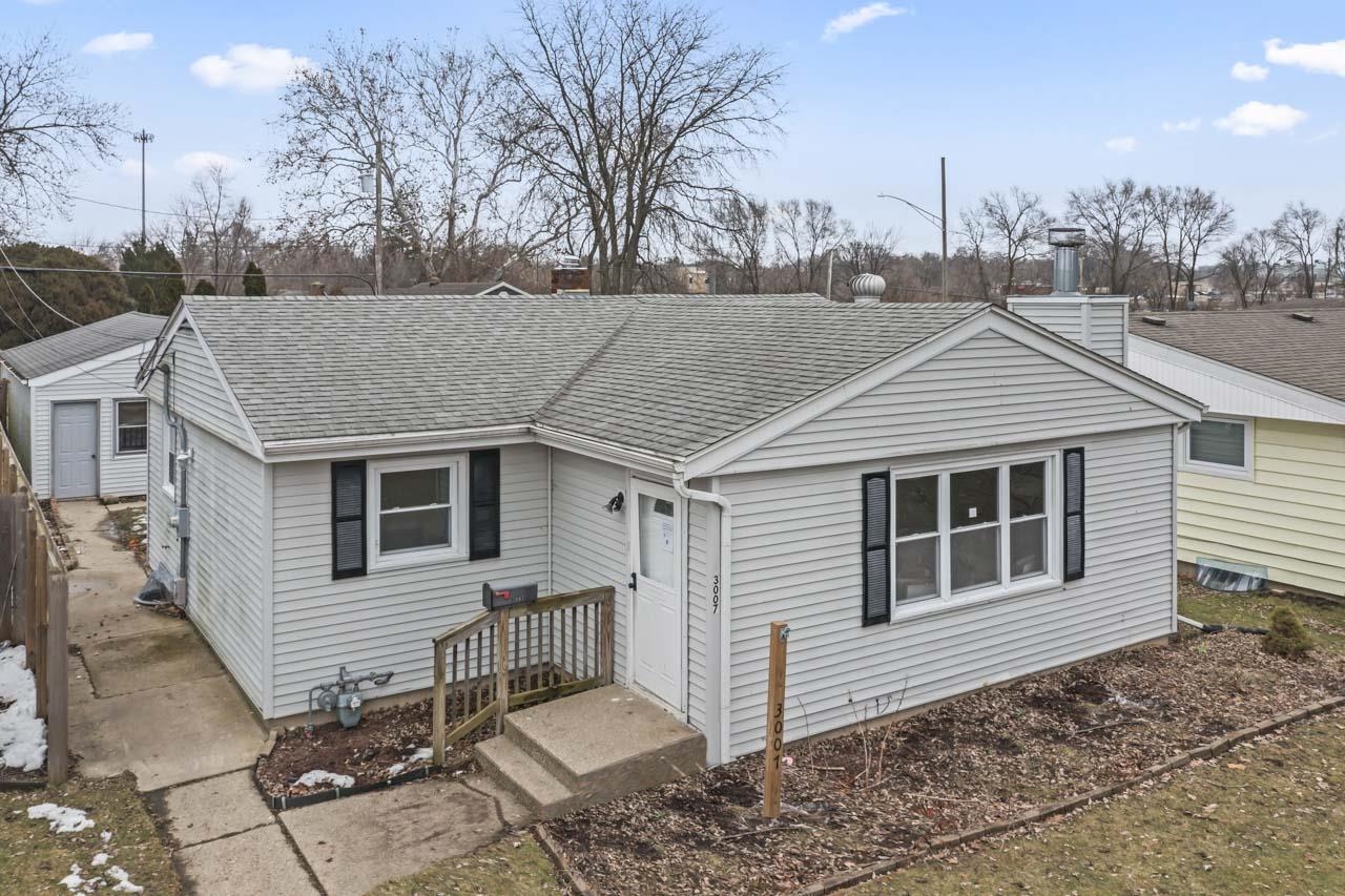 3007 Ruth Street Rockford, IL 61103 - Photo 1 of 24 Gallery Image 1