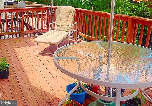 11412 Elmshorn Way Laurel, MD 20708 - Photo 18 of 30 Exterior (Rear)