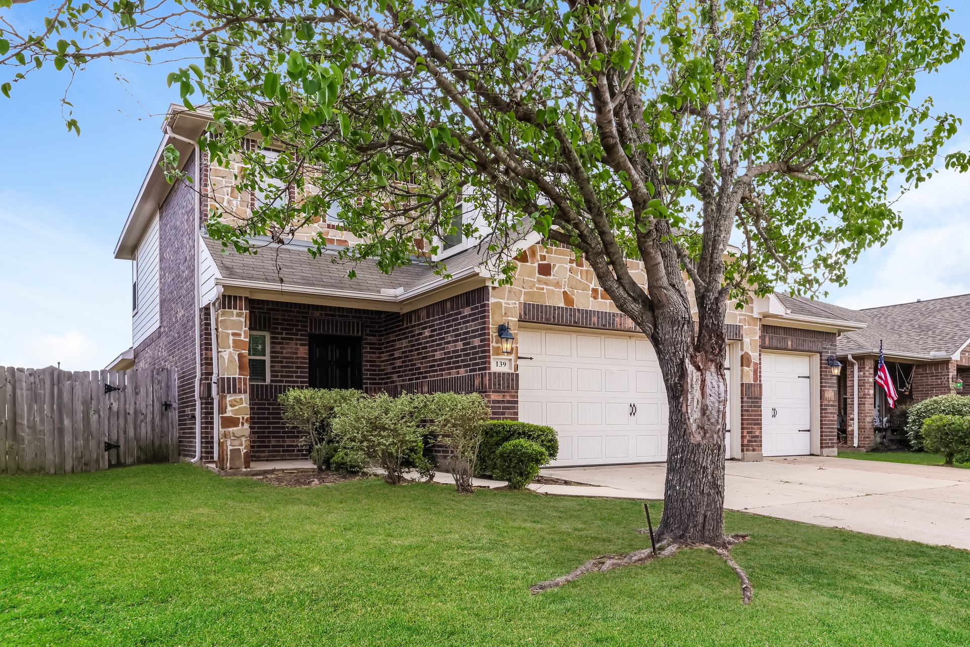 139 Piney Pathway Magnolia, TX 77354 - Photo 2 of 18