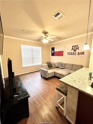 $2,000 | 1198 Jones-Butler Road, Unit 1309, College Station, TX 77840