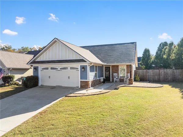 $305,000 | 204 Sugar Maple Drive, Cornelia, GA 30531