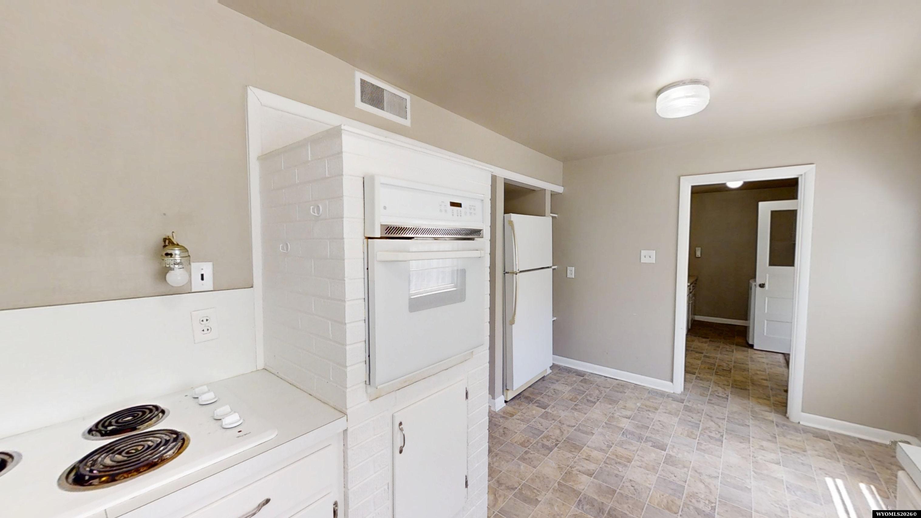 241 West 11th Street Casper, WY 82601 - Photo 13 of 35