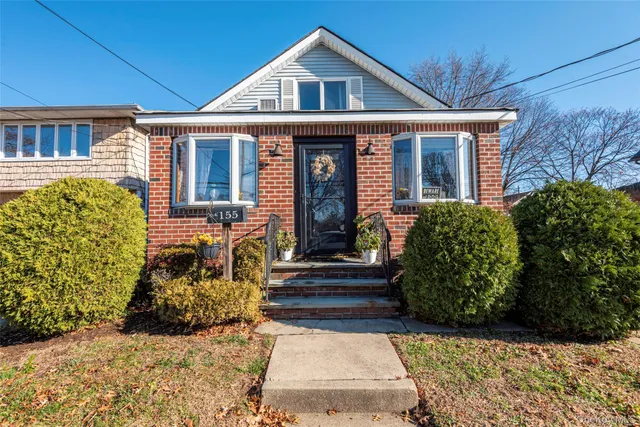$869,999 | 155 McKee Street, Floral Park, NY 11001
