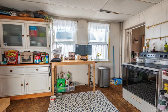 $869,999 | 155 McKee Street, Floral Park, NY 11001