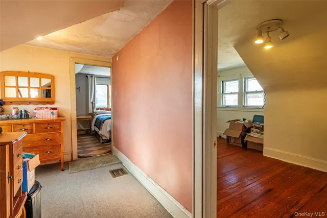 $869,999 | 155 McKee Street, Floral Park, NY 11001