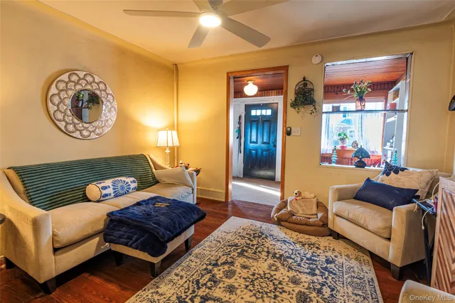 $869,999 | 155 McKee Street, Floral Park, NY 11001