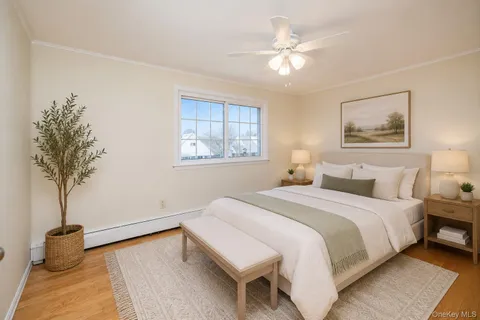 $949,000 | 25 Cobalt Lane, Westbury, NY 11590