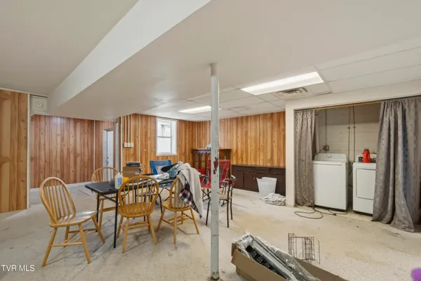 $250,000 | 950 Kingsport Highway, Greeneville, TN 37745