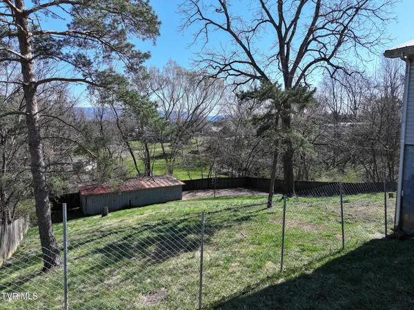 $250,000 | 950 Kingsport Highway, Greeneville, TN 37745
