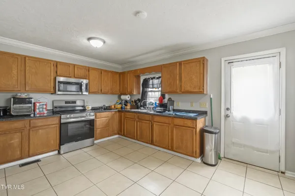 $250,000 | 950 Kingsport Highway, Greeneville, TN 37745