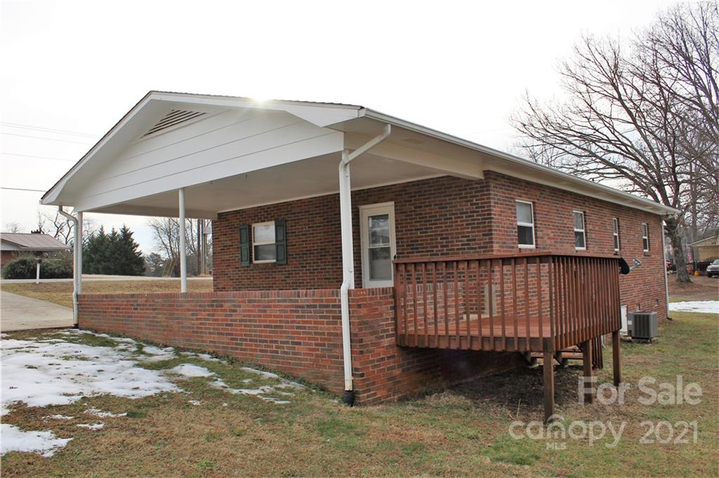 3209 Freezer Locker Road Hudson, NC 28638 - Photo 5 of 29 Gallery Image 5