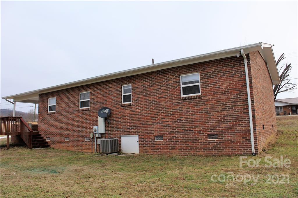3209 Freezer Locker Road Hudson, NC 28638 - Photo 6 of 29 Gallery Image 6