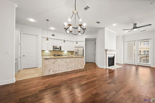 $3,000 | 998 Stanford Avenue, Unit 308, Baton Rouge, LA 70808