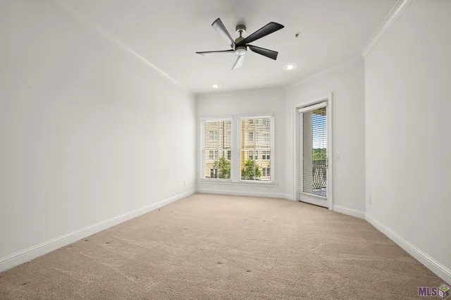 $3,000 | 998 Stanford Avenue, Unit 308, Baton Rouge, LA 70808