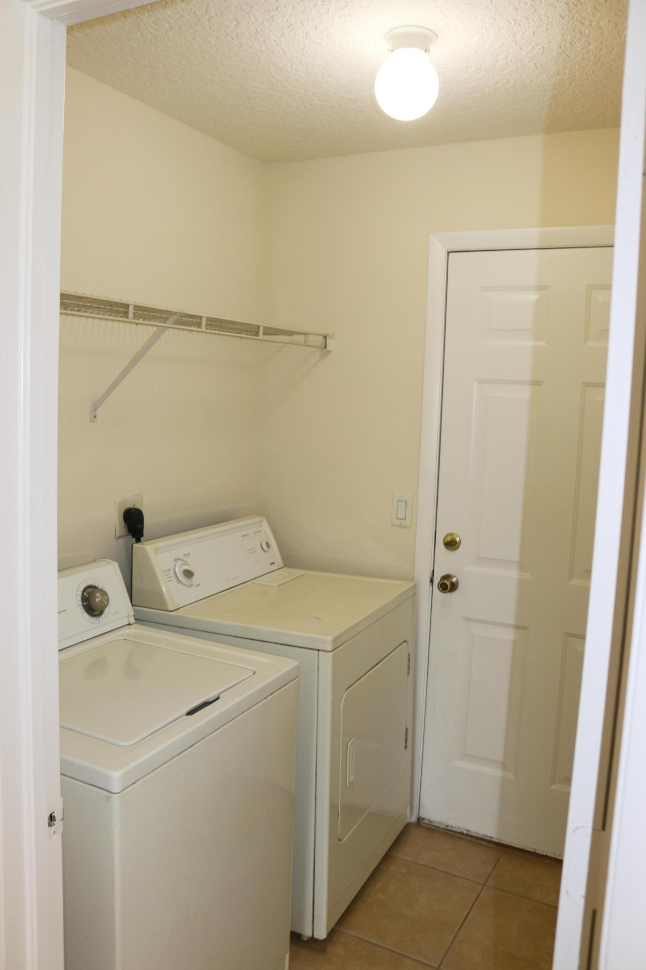 4110 Southwest Jarmer Road Port St. Lucie, FL 34953 - Photo 14 of 19 IMG_8569