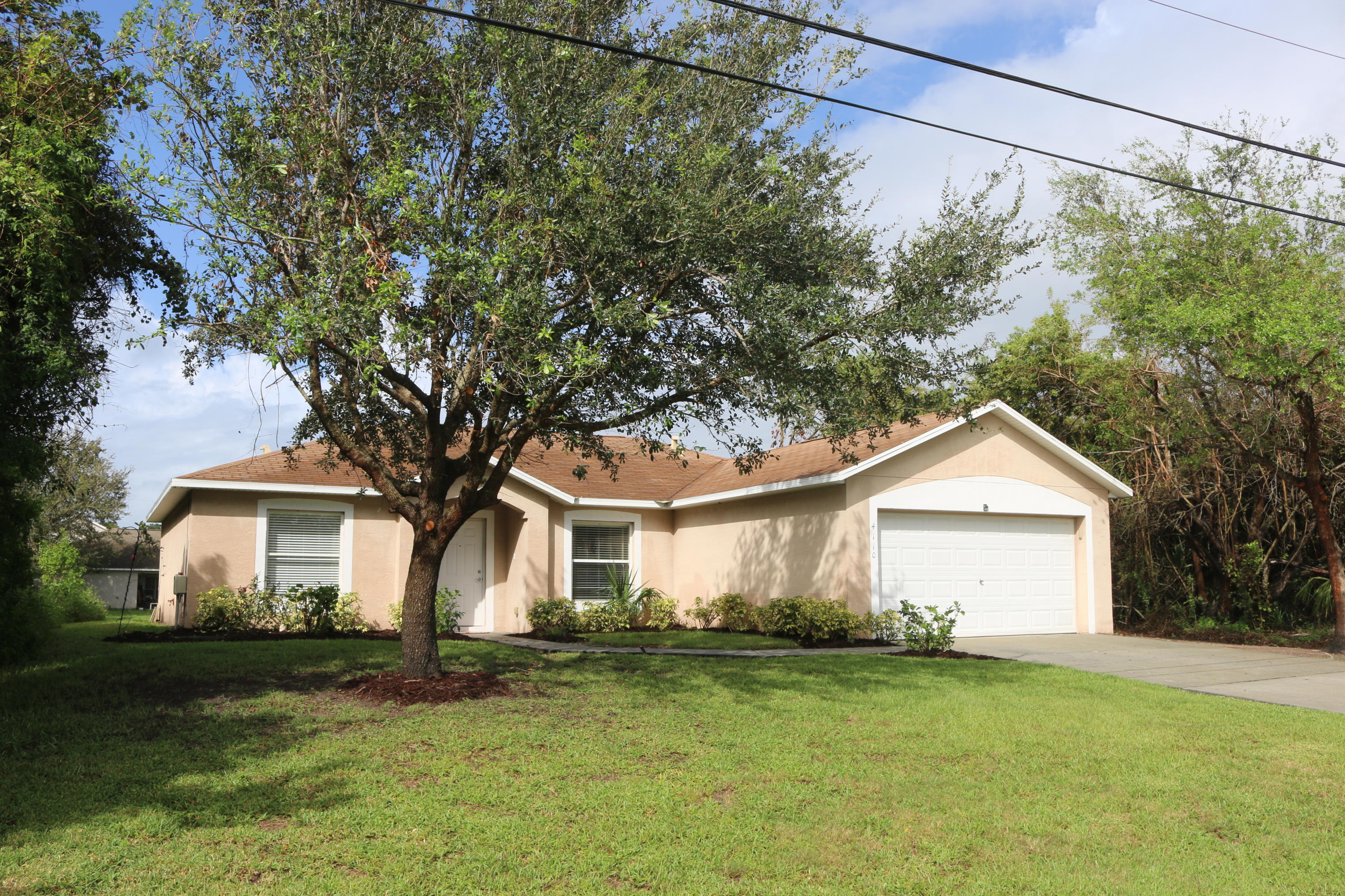 4110 Southwest Jarmer Road Port St. Lucie, FL 34953 - Photo 19 of 19 IMG_8604
