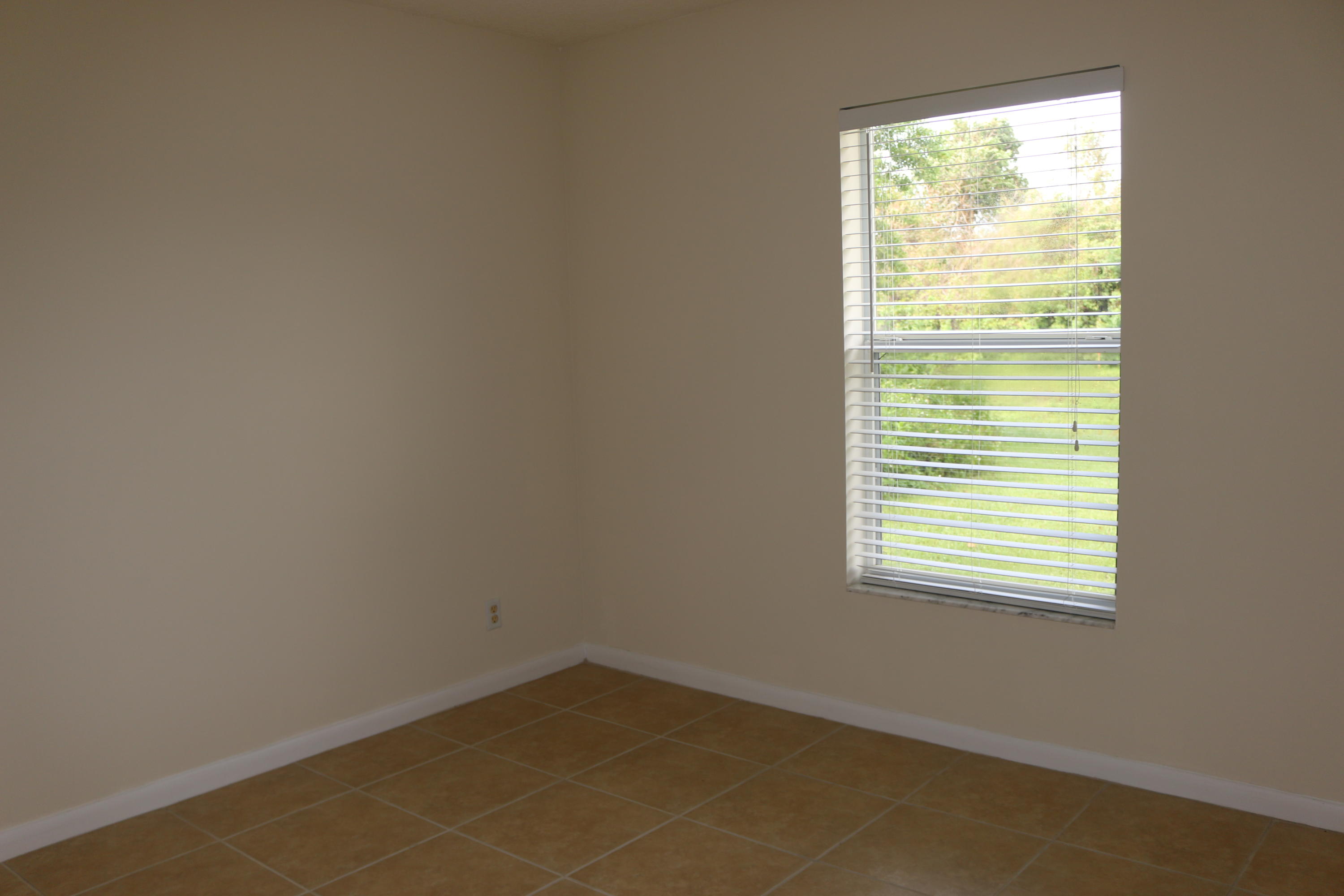 4110 Southwest Jarmer Road Port St. Lucie, FL 34953 - Photo 7 of 19 IMG_8583