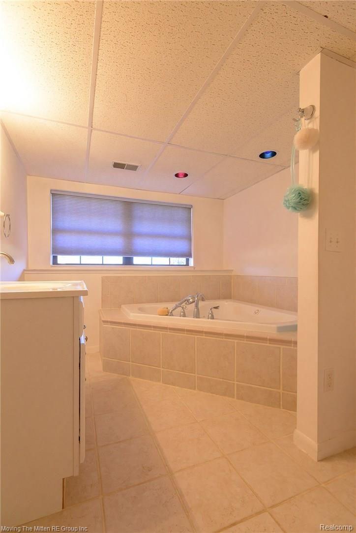 48735 Judd Road Belleville, MI 48111 - Photo 27 of 42 MTM_48735_judd-21.jpg