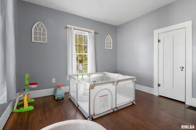 $149,900 | 104 East Locust Street, Galatia, IL 62935