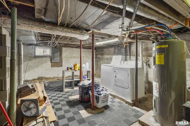 $149,900 | 104 East Locust Street, Galatia, IL 62935