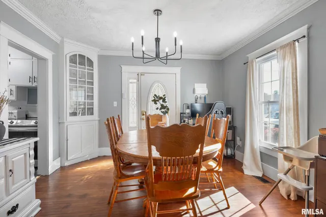 $149,900 | 104 East Locust Street, Galatia, IL 62935