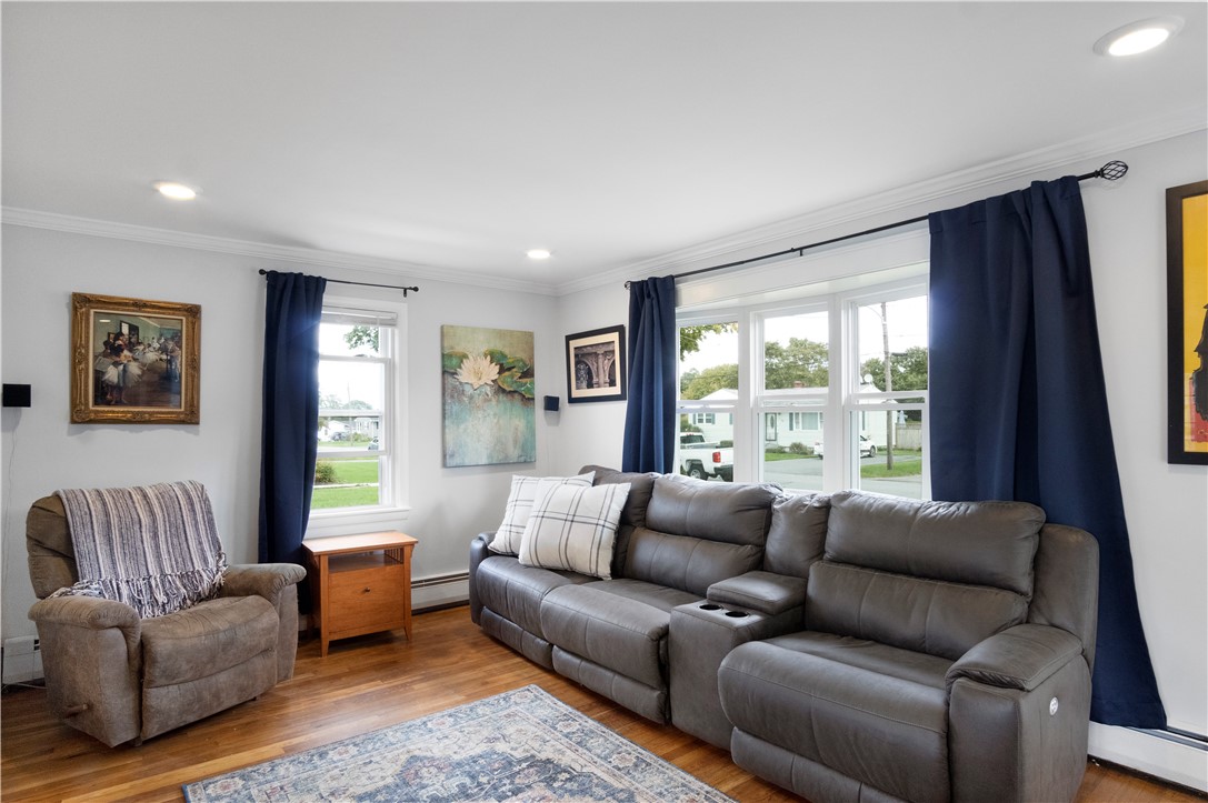 62 Stage Coach Road Portsmouth, RI 02871 - Photo 9 of 22