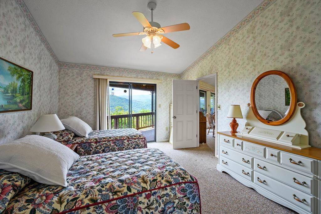 881 Lloyd Huskey Road Pigeon Forge, TN 37863 - Photo 18 of 27