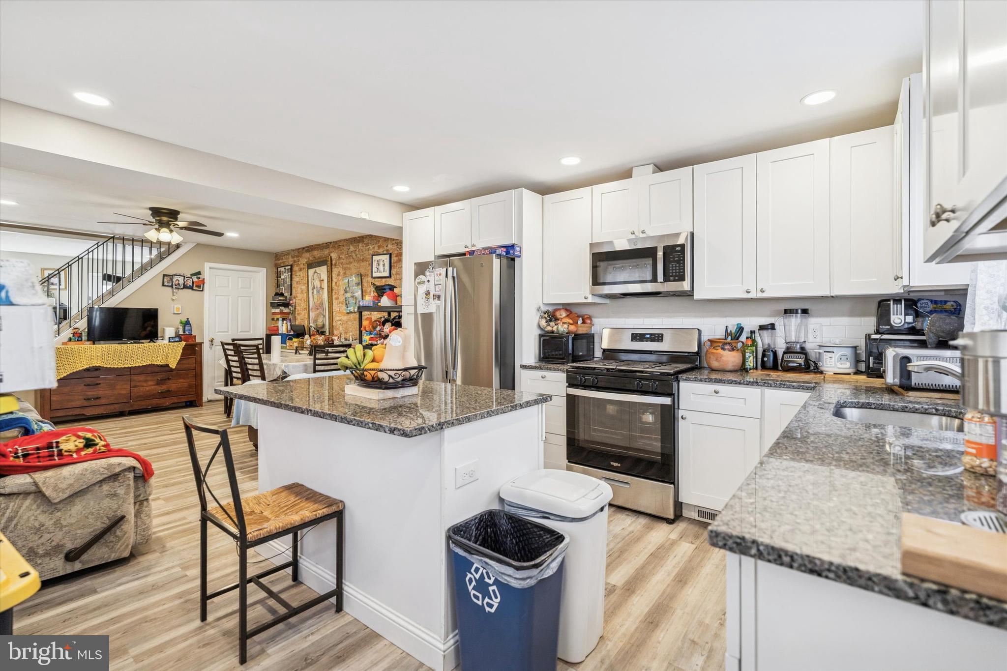 39 2nd Street Bridgeport, PA 19405 - Photo 3 of 23